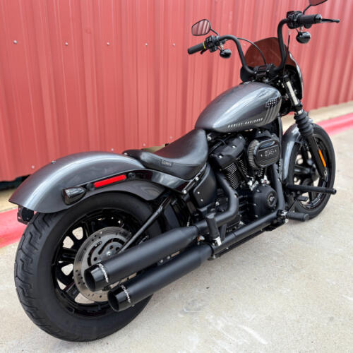 2022 Harley-Davidson® Street Bob® 114 FXBBS Gauntlet Gray Metallic thumb 3