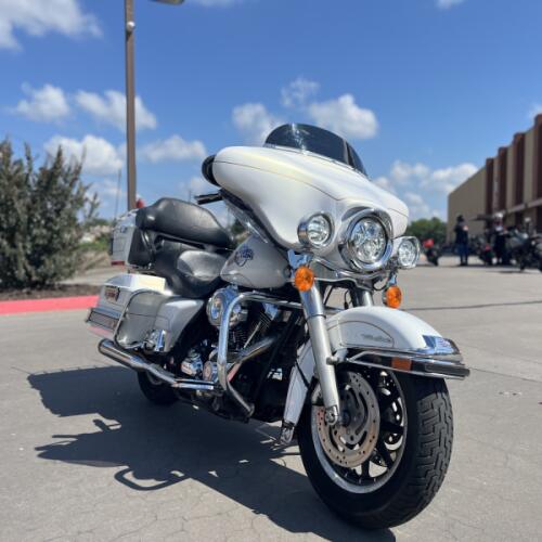 2007 Harley-Davidson® FLHTCU Electra Glide® Ultra Classic® WHITE GOLD 642414 thumb 3