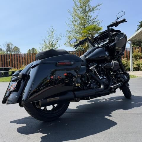 2021 Harley-Davidson® Road Glide® Special Vivid Black - Black Finish thumb 1