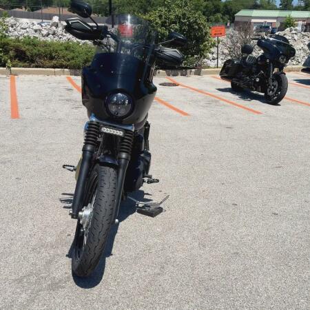 2010 Harley-Davidson® Street Bob® Black Ice Denim thumb 2