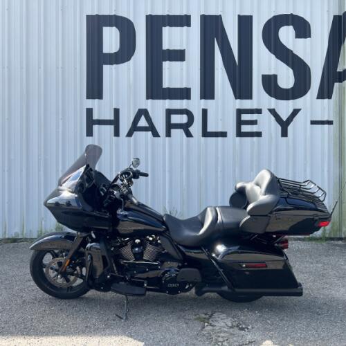 2021 Harley-Davidson® Road Glide® Limited Vivid Black - Black Finish thumb 2