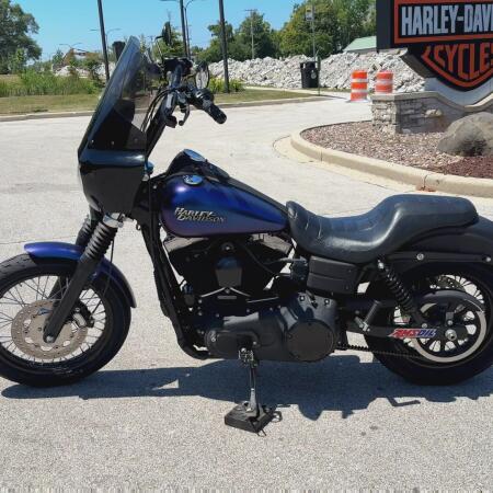2010 Harley-Davidson® Street Bob® Black Ice Denim thumb 0