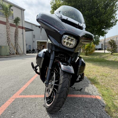 2026 Harley-Davidson® Street Glide Limited FLHXL thumb 2