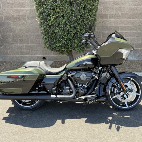 FLTRX 2026 Road Glide® thumb 3