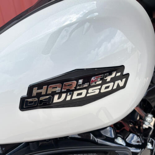 2024 Harley-Davidson® Street Glide® FLHX White Onyx Pearl thumb 0