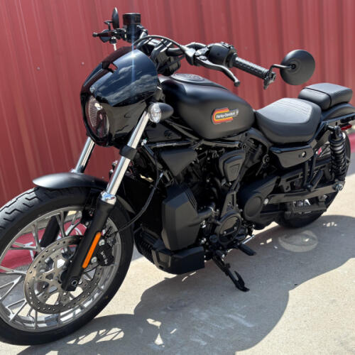 2026 Harley-Davidson® Nightster® Special RH975S Black Denim Black Trim thumb 0