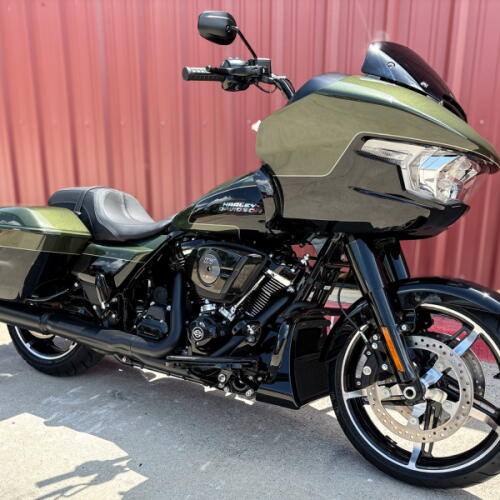 2026 Harley-Davidson® Road Glide® FLTRX Olive Steel Metallic / Vivid Black thumb 3