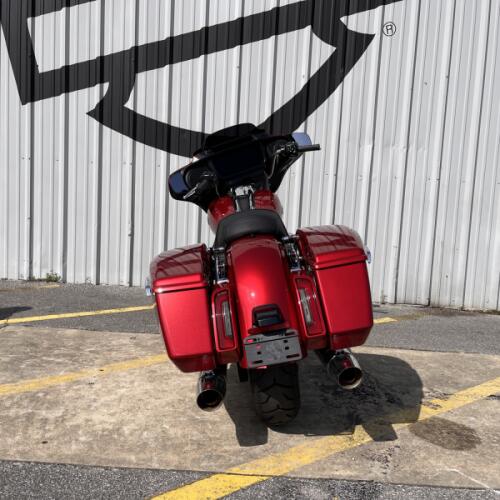 2025 Harley-Davidson<sup>®</sup> Street Glide® Brilliant Red thumb 1