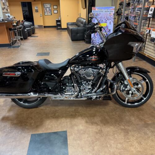 2025 FLTRX- Road Glide® thumb 3