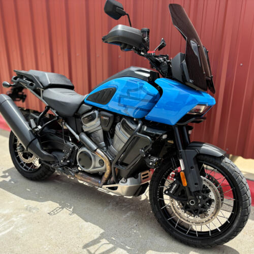 2022 Harley-Davidson® Pan America™ 1250 Special Fastback Blue/White Sand Pearl thumb 3