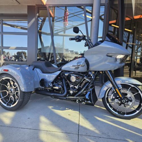 2026 Road Glide 3 FLTRT thumb 3