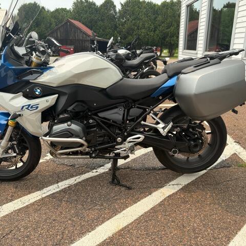 2016 BMW Motorrad R 1200 RS Lupin Blue / Light Grey Metallic thumb 3
