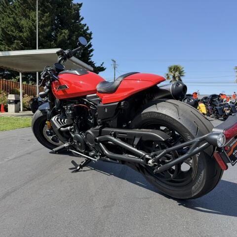 2026 Harley-Davidson® Sportster® S Blood Orange Black Trim thumb 2