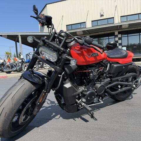 2026 Harley-Davidson® Sportster® S Blood Orange Black Trim thumb 3