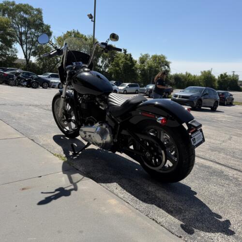 FXST 2022 Softail Standard® thumb 1