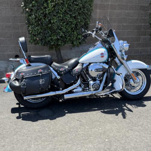 FLSTC 2016 Heritage Softail® Classic thumb 1