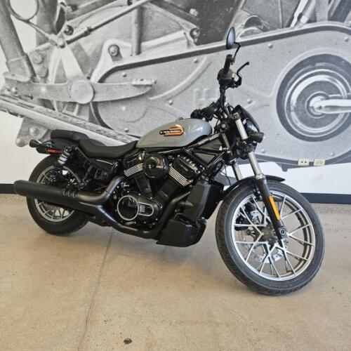 2026 Nightster Special® RH975S thumb 3
