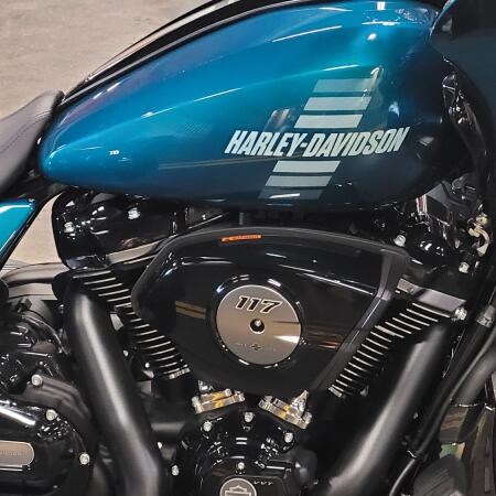 2026 Harley-Davidson® Road Glide 3 Teal Thunder thumb 2