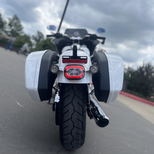 2026 Harley-Davidson® FXLRST Low Rider® ST White Onyx Pearl thumb 1