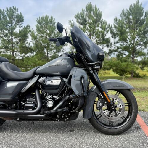 2022 Harley-Davidson Ultra Limited FLHTK thumb 1