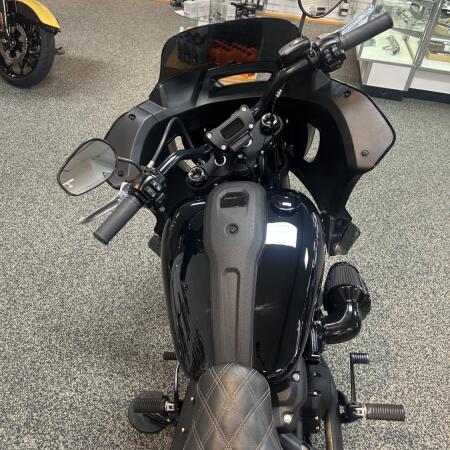 2022 Harley-Davidson® FXLRST Low Rider® ST thumb 3