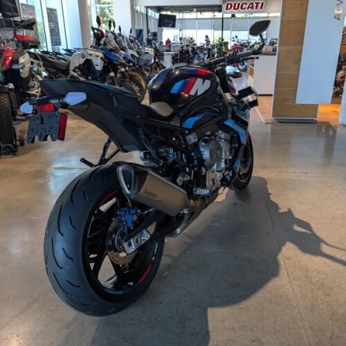  2023 BMW M 1000 R thumb 2