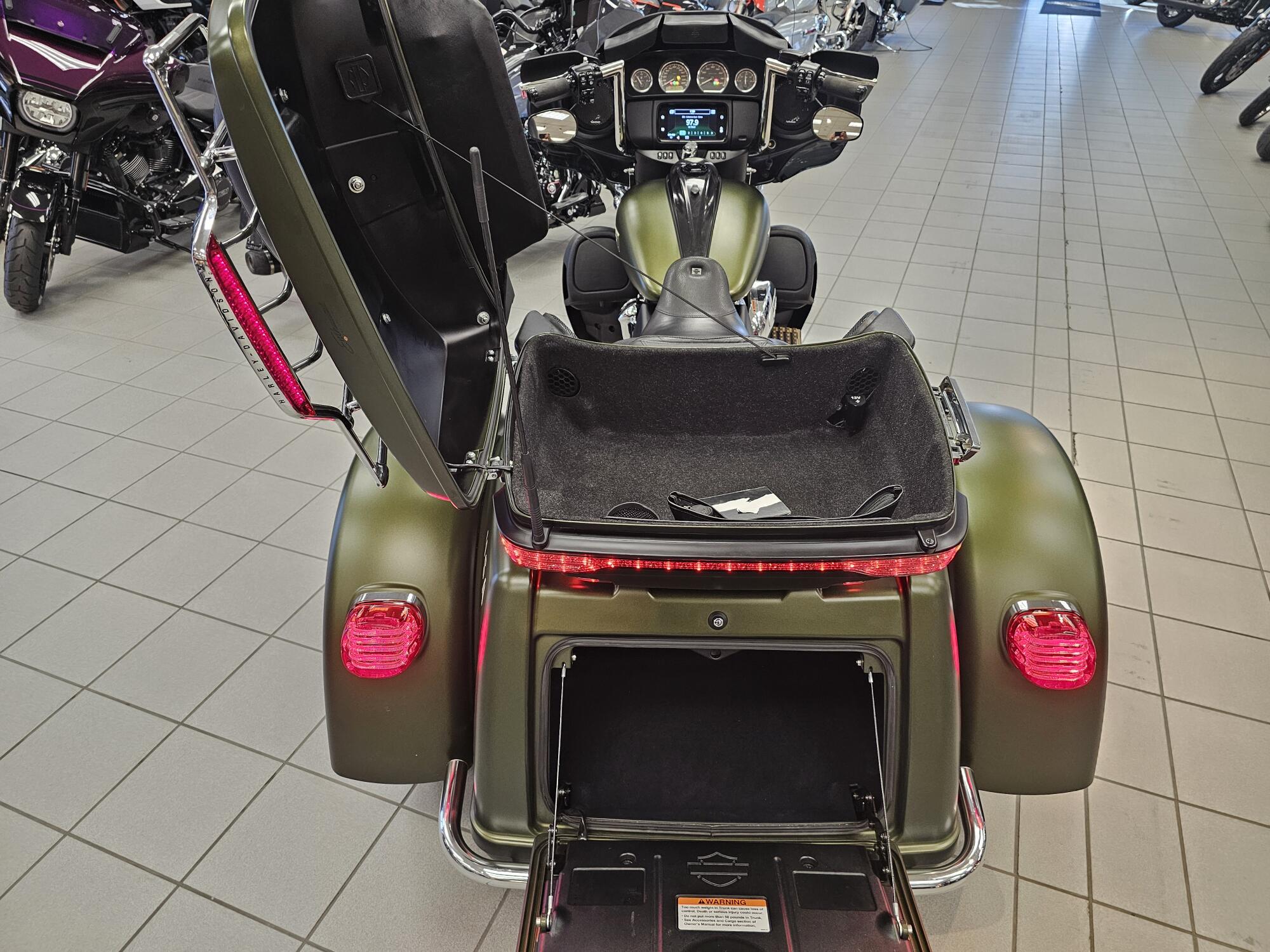 FLHTCUTG 2022 Tri Glide® Ultra, photo 13