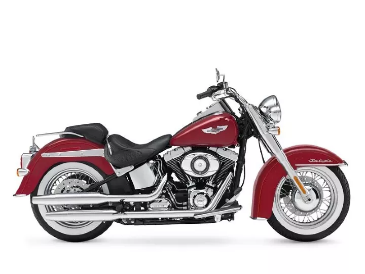 2009 Harley-Davidson® Softail® Deluxe Red Hot Sunglo