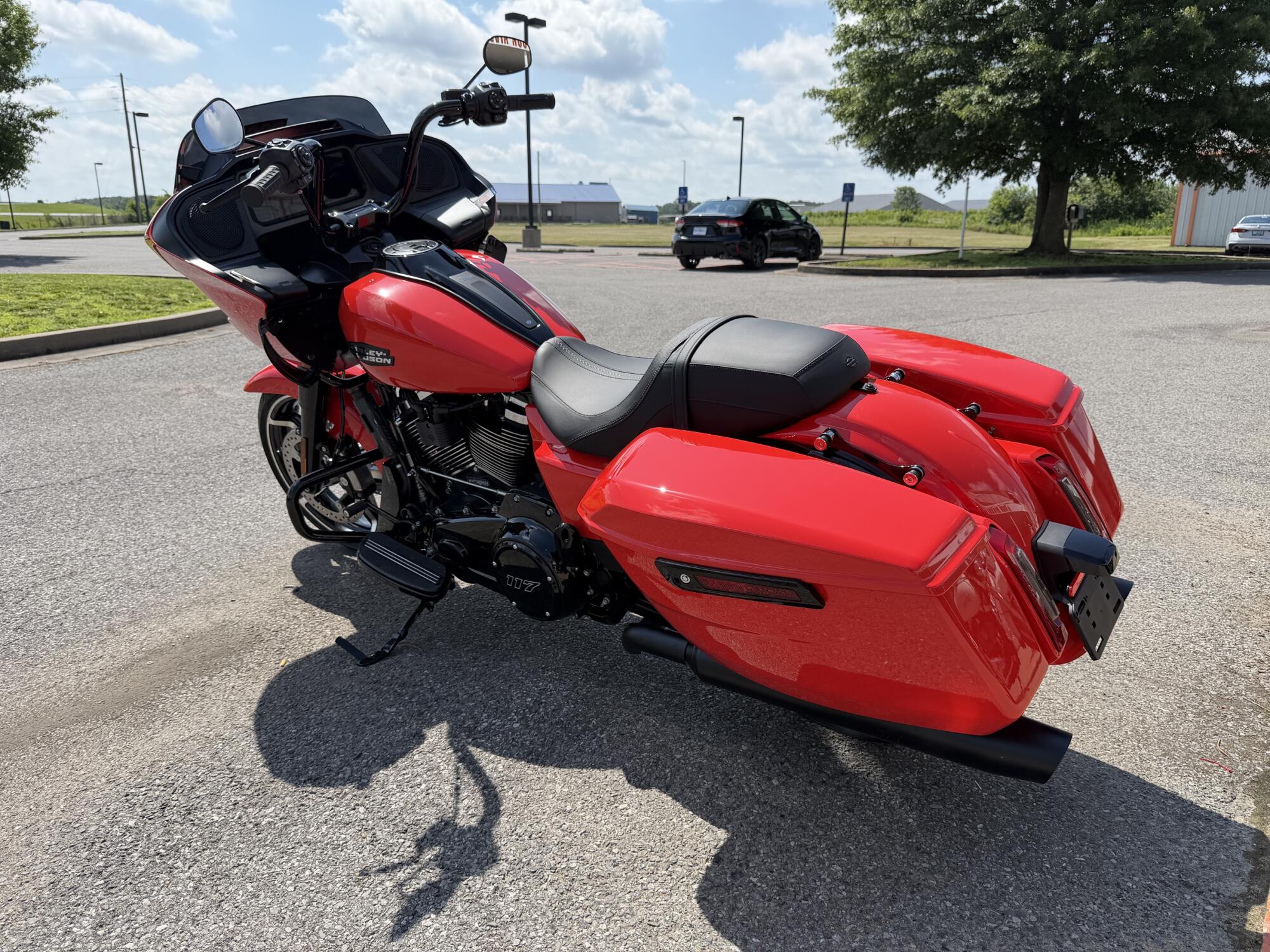 2026 Harley-Davidson® Road Glide™ Blood Orange Black Trim, photo 8
