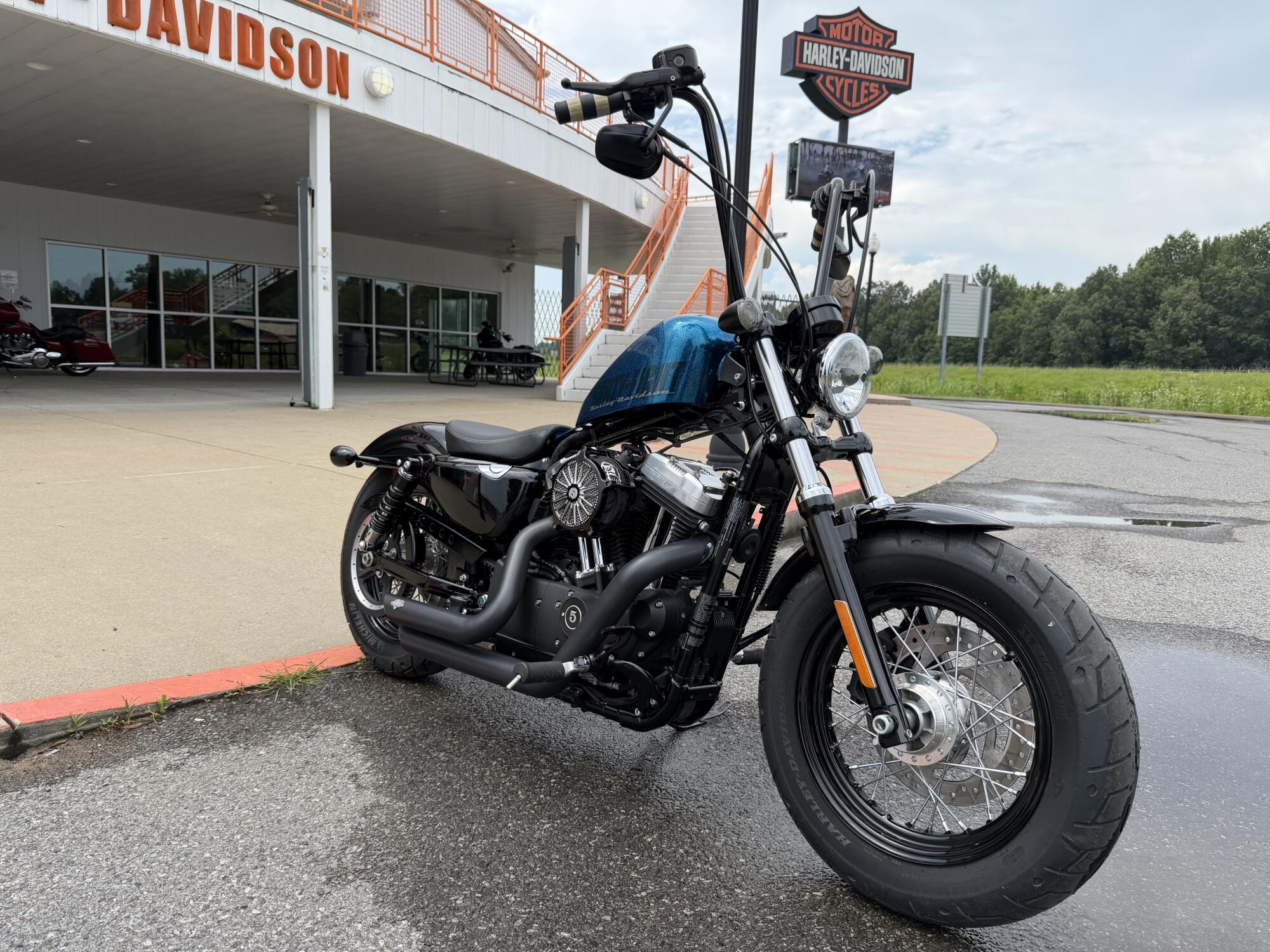 2015 Harley-Davidson® Forty-Eight® Hard Candy Cancun Blue Flake