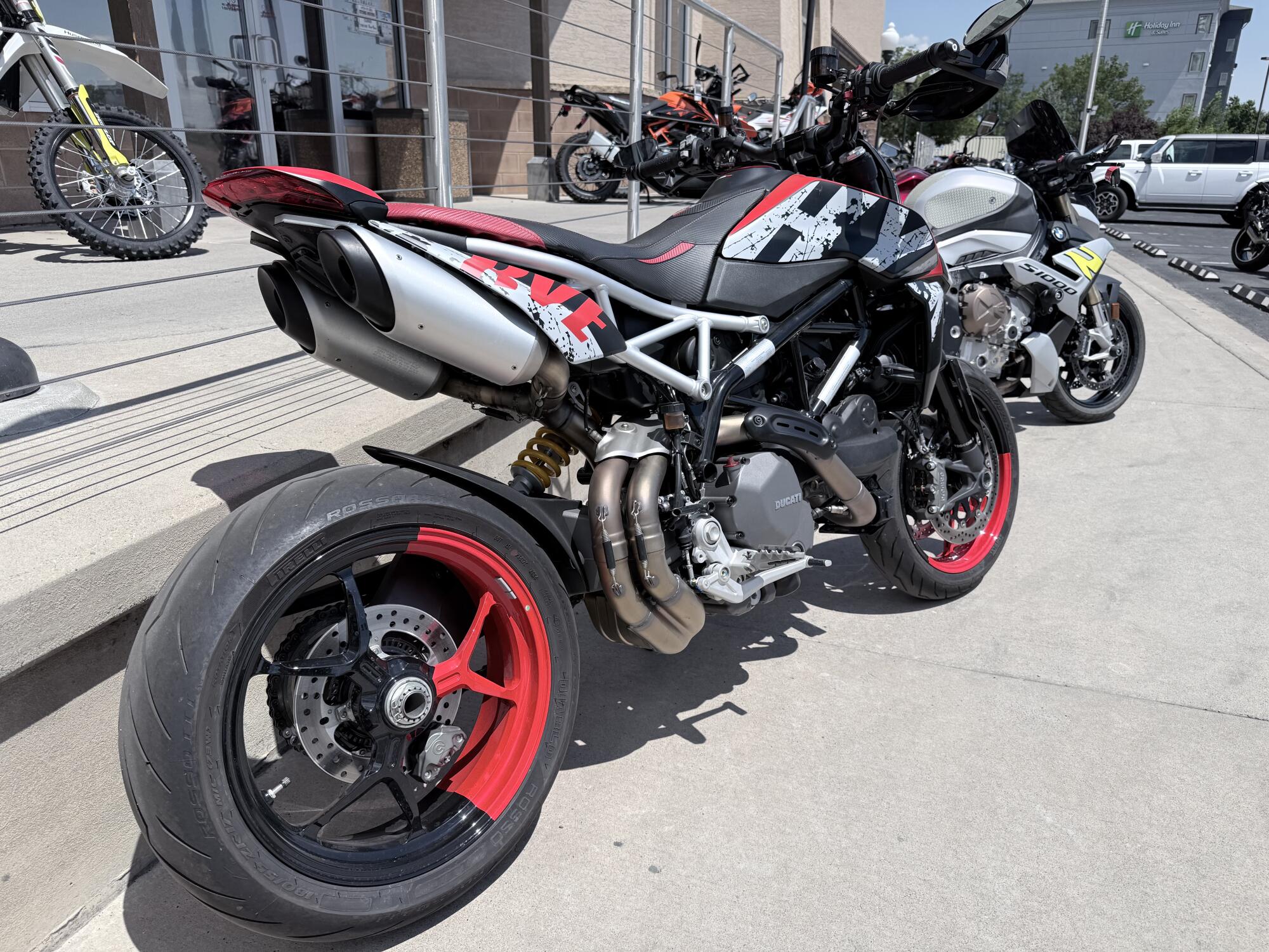 2025 Ducati Hypermotard 950 RVE, photo 11