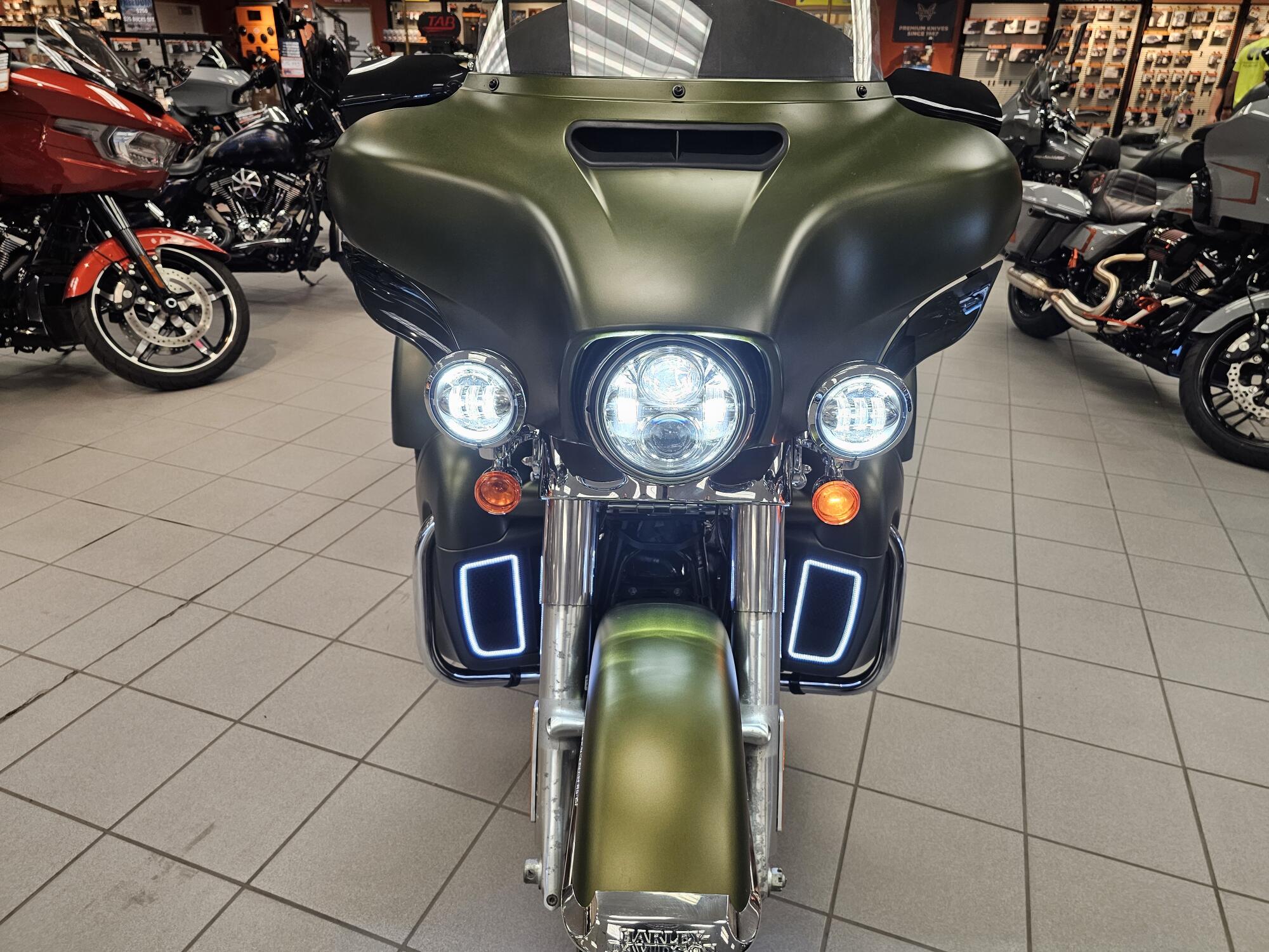 FLHTCUTG 2022 Tri Glide® Ultra, photo 12