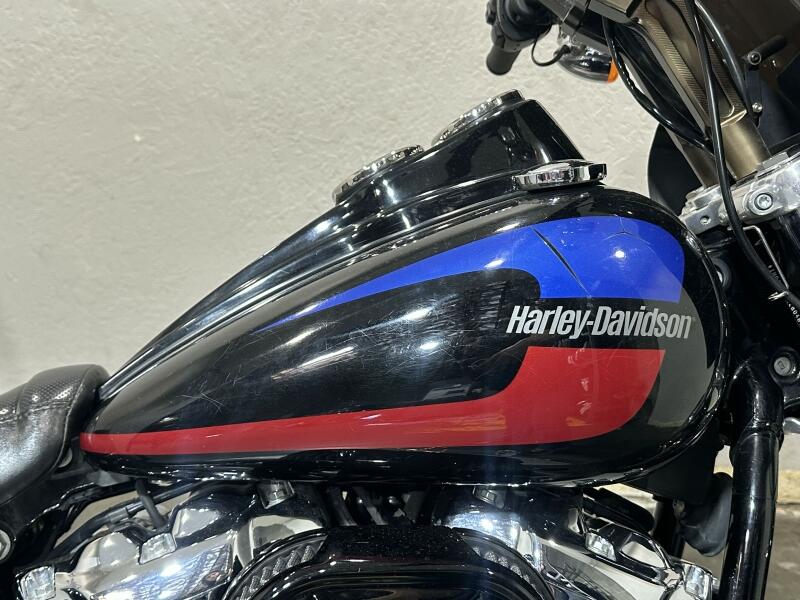 Harley-Davidson タンク 黒/赤/青 Used 2020 Low Rider | Harley-Davidson USA
