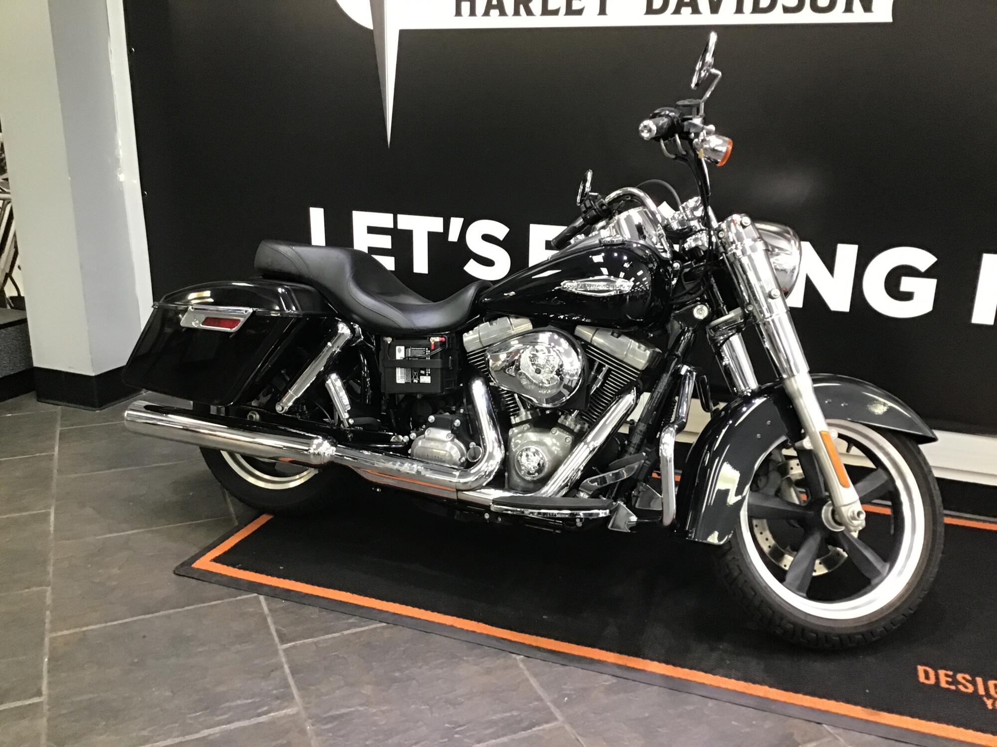 2013 Harley-Davidson® Switchback™ Vivid Black