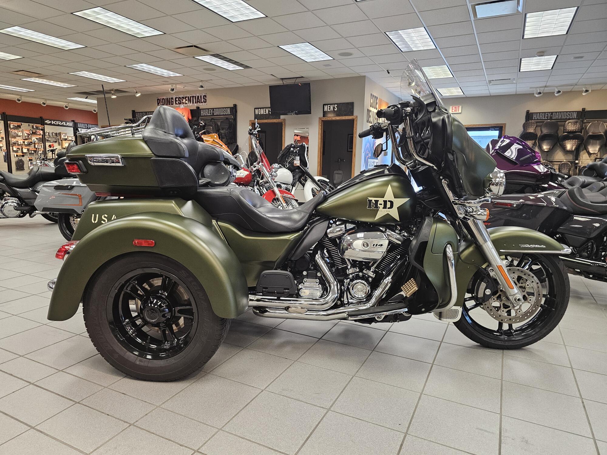 FLHTCUTG 2022 Tri Glide® Ultra