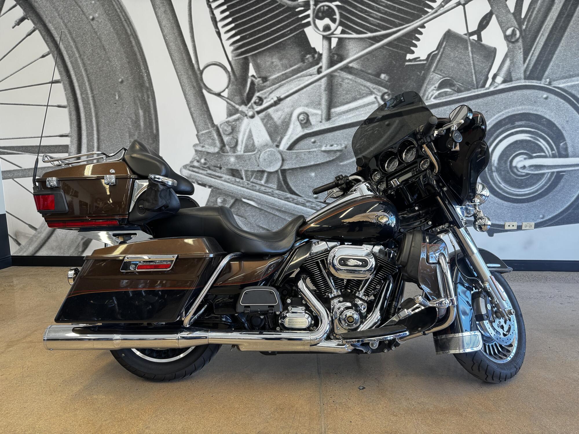 2013 Electra Glide® Ultra Limited FLHTK