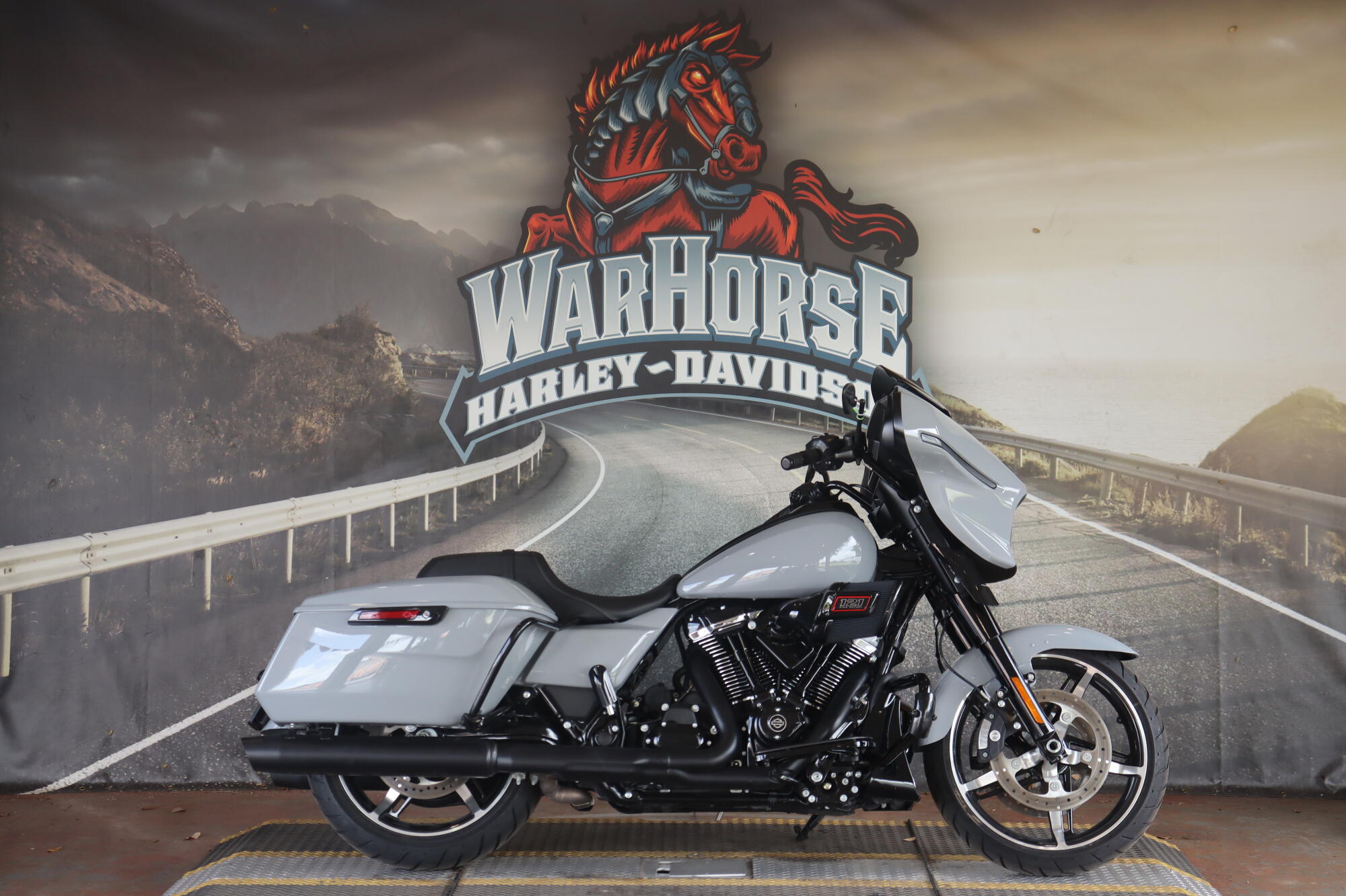 FLHX 2025 Street Glide™