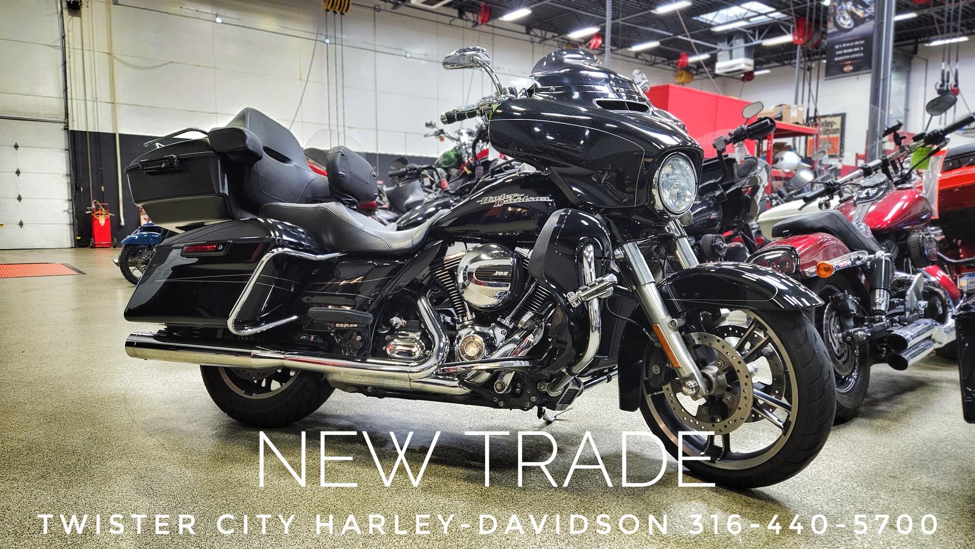 2014 Harley-Davidson® Street Glide® Special, FLHXS