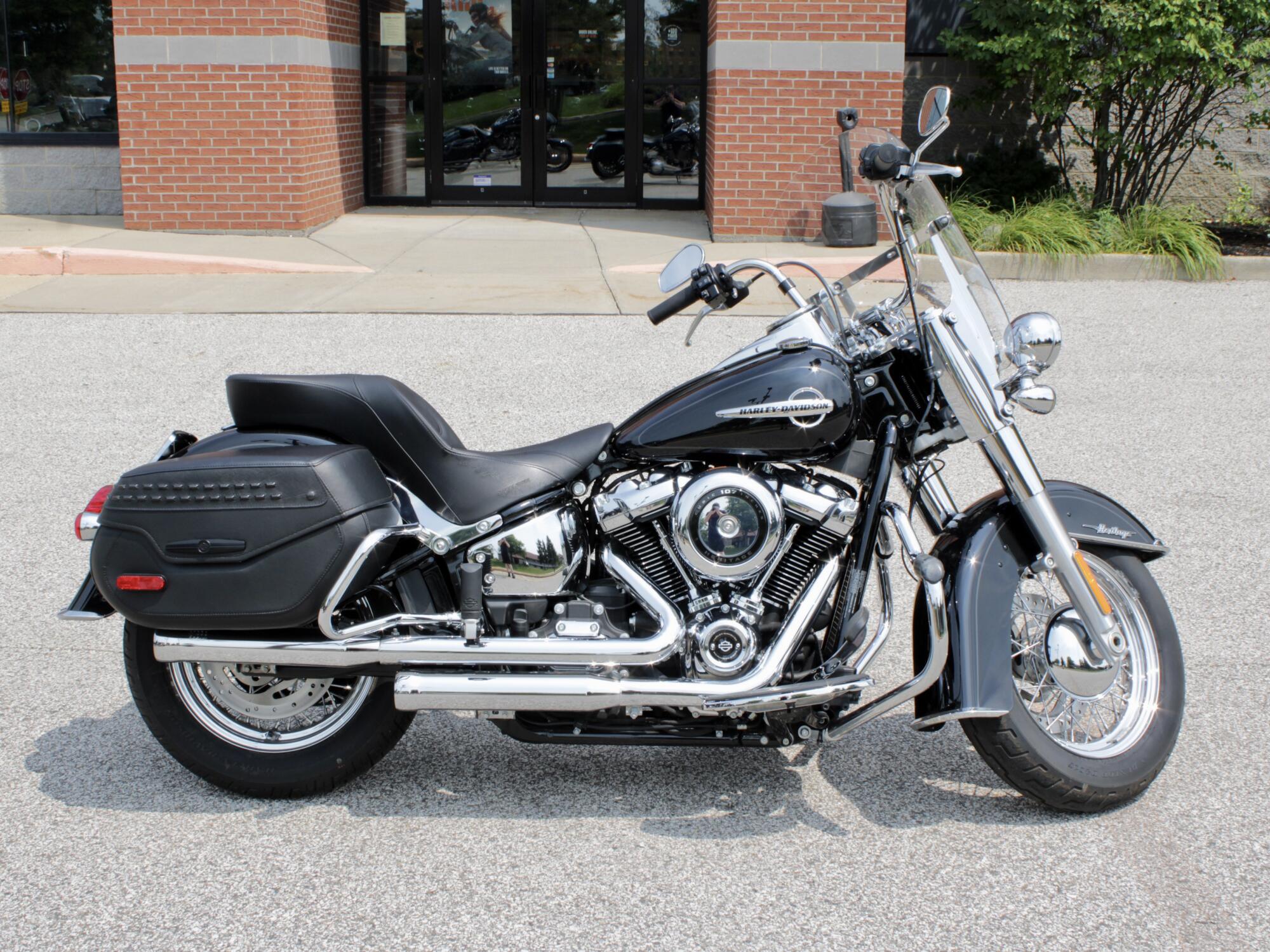 2020 Harley-Davidson Heritage Softail Classic 107