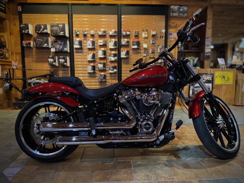 2019 Harley-Davidson® Breakout® 107 Wicked Red