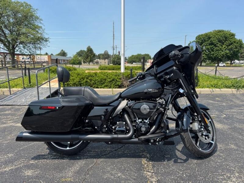 FLHX 2024 Street Glide®