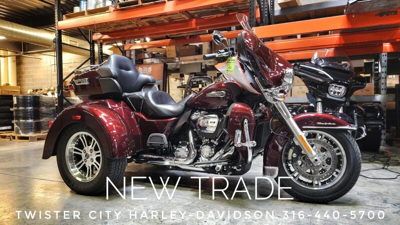 2019 Harley-Davidson® Tri Glide® Ultra, FLHTCUTG