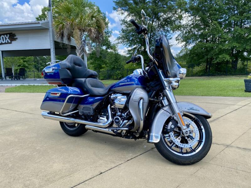 2017 Harley-Davidson Ultra Limited SUP BLU/BLT SLV W/PINSTRIPE