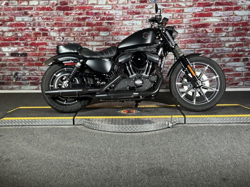 XL 883N 2021 Iron 883™