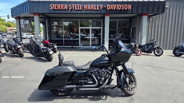 FLTRXS 2019 Road Glide® Special