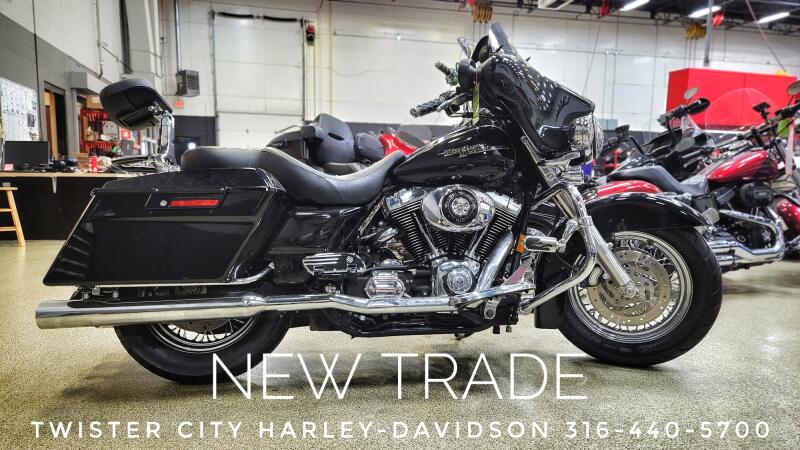 2006 Harley-Davidson® Street Glide®, FLHXI