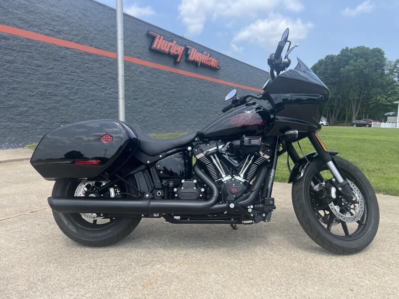 2026 Harley-Davidson® Low Rider® ST Vivid Black Black Trim