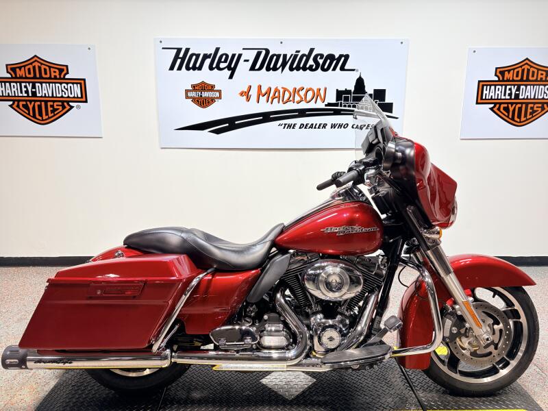 2013 FLHX Harley-Davidson® Street Glide® Ember Red Sunglo
