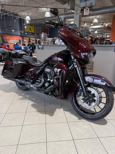 FLHXSE 2019 CVO™ Street Glide®