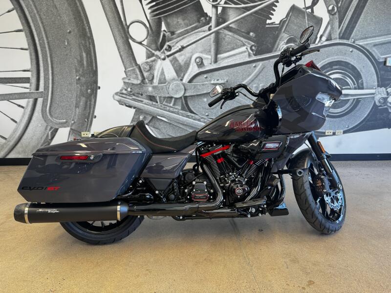 2026 CVO Road Glide ST FLTRXSTSE